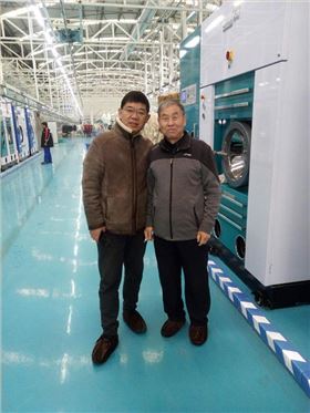 尤薩助力客來安洗衣工廠四臺40kg大型干洗機(jī)！