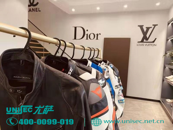 開(kāi)洗衣店是選加盟還是直接買設(shè)備自己做？